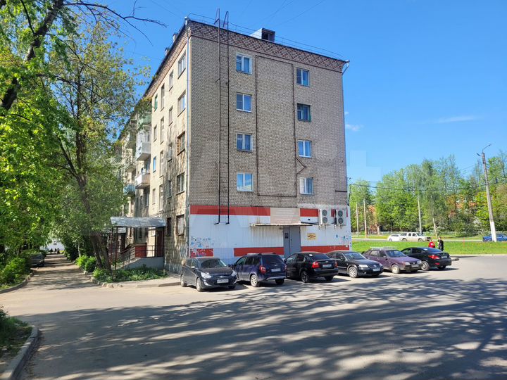 Торговое помещение, 950 м²
