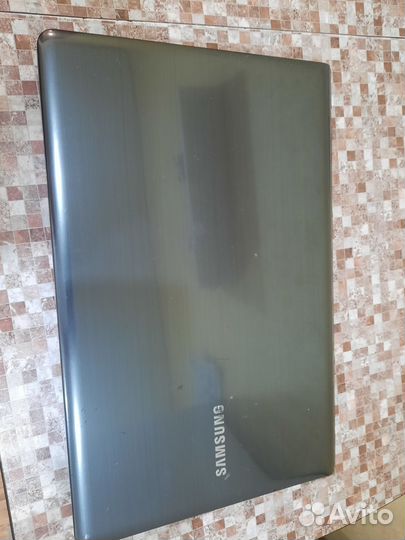 Ноутбук samsung np355v5c