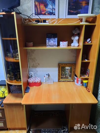 Компьютерный стол