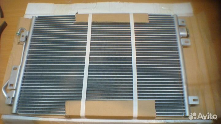Renault Symbol 1.4 16V радиатор кондиционера