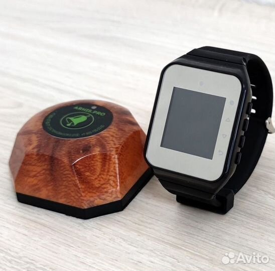 Беспроводная система: кнопка вызова персонала, час