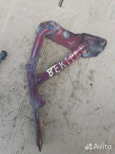 Петля капота Опель Вектра Б