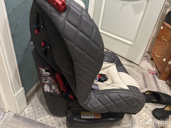 Детское автокресло 9-18 кг
