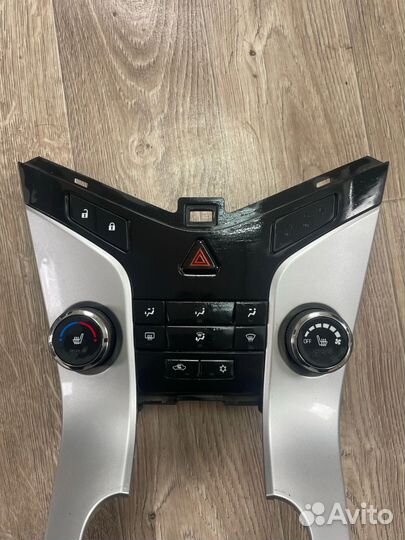 Центральная консоль chevrolet cruze