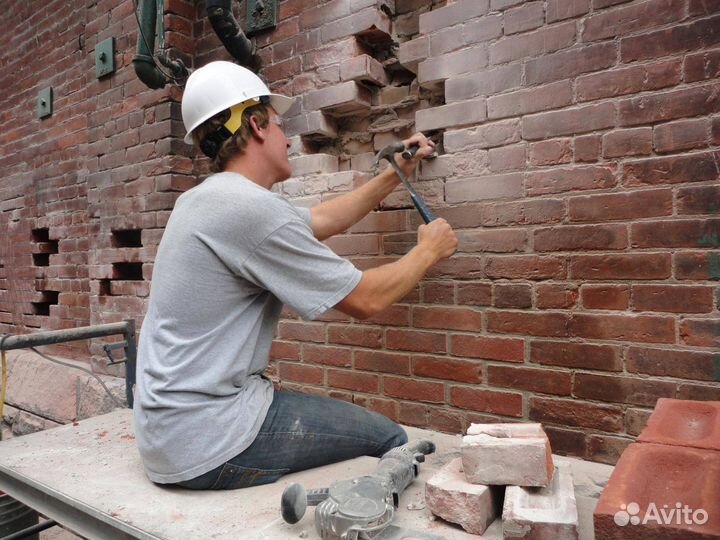 Каменщик с опытом работы на рестоврации вахта г.Мо