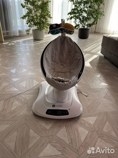 Кресло-качалка 4Moms MamaRoo 4.0