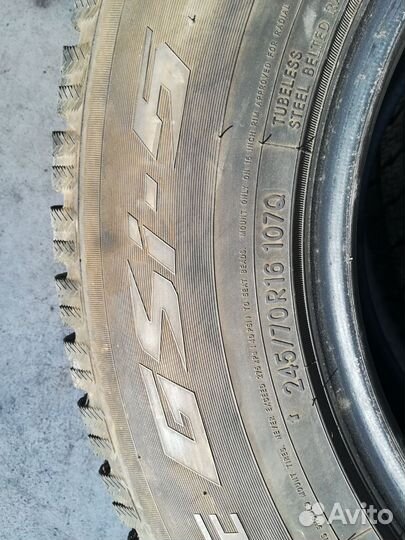 Toyo Observe GSi-5 245/70 R16 111H