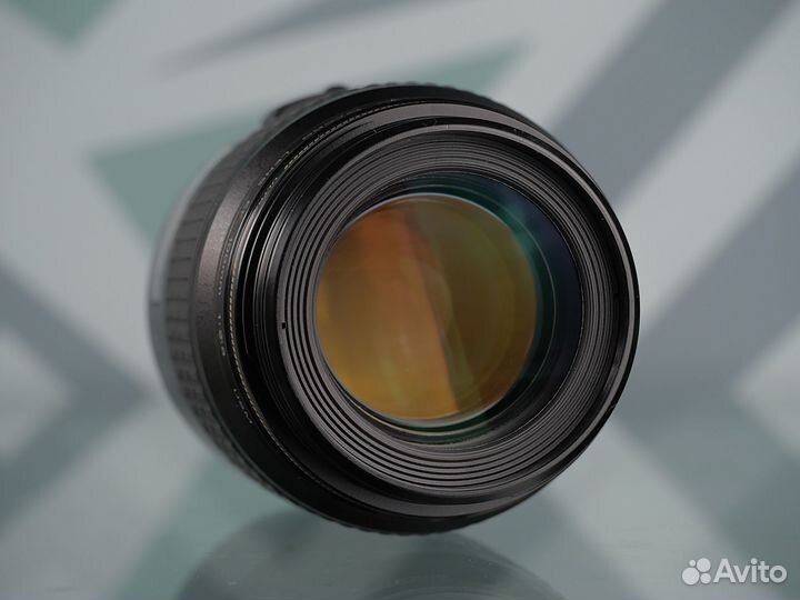 Canon EF 100mm f/2.8 Macro USM