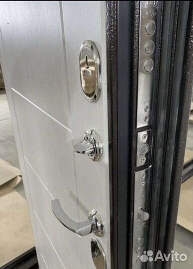 Дверь входная с терморазрывом