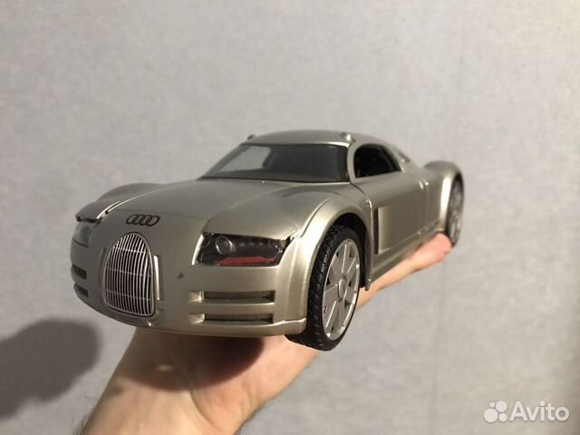 Maisto 1 18 Audi Rosemeyer Concept 2000
