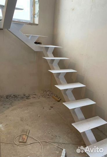 Перила деревянные с монтажем