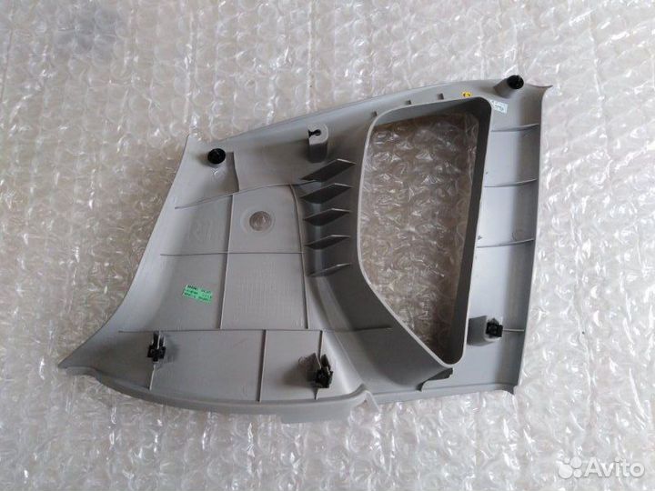 Обшивка стойки задняя правая Chevrolet Aveo 2003