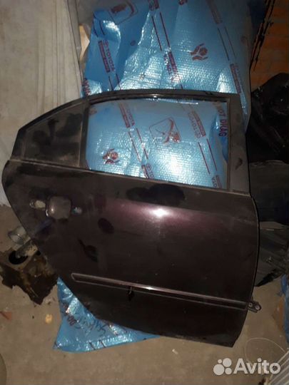 Задняя правая дверь с хундай нф