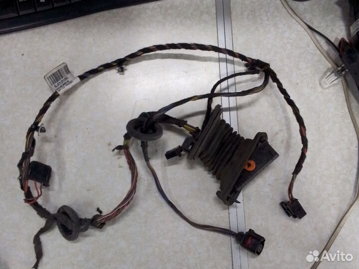 Проводка двери передней правой Skoda fabia 2