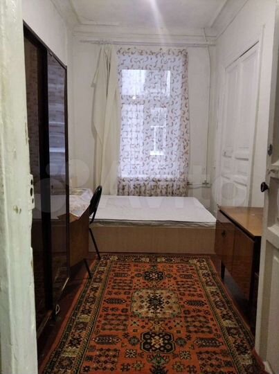 Комната 10 м² в 4-к., 2/5 эт.