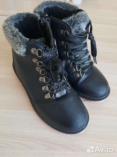 Ботинки на девочку