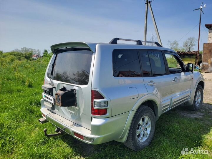 Mitsubishi Pajero 3.5 AT, 2000, 350 000 км