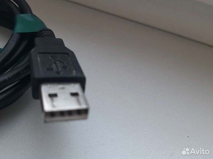 Кабель для компьютера