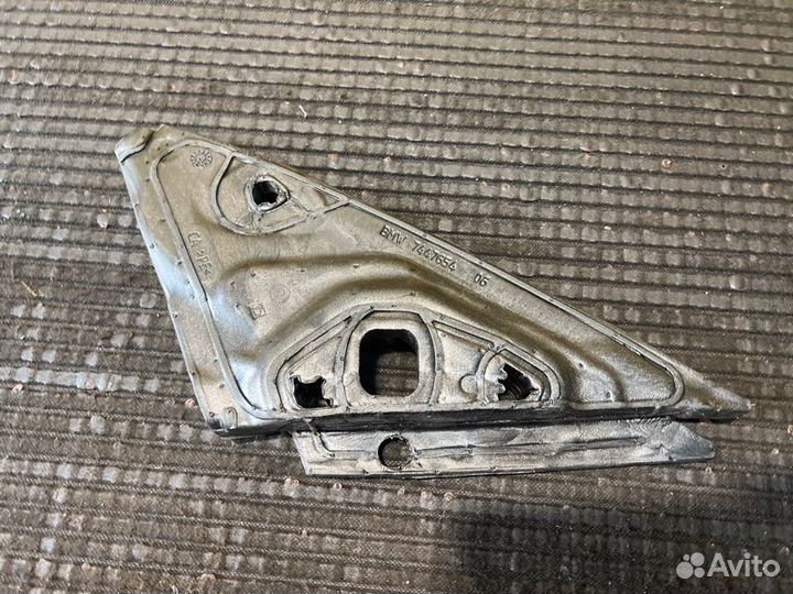 Пенопласт абсорбер правый Bmw X5 G05 B57D30A 2020