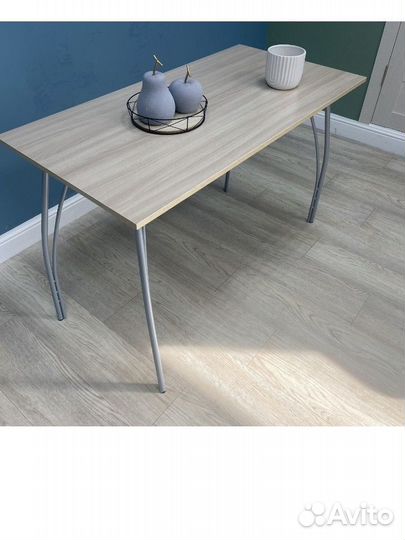 Кухонный стол