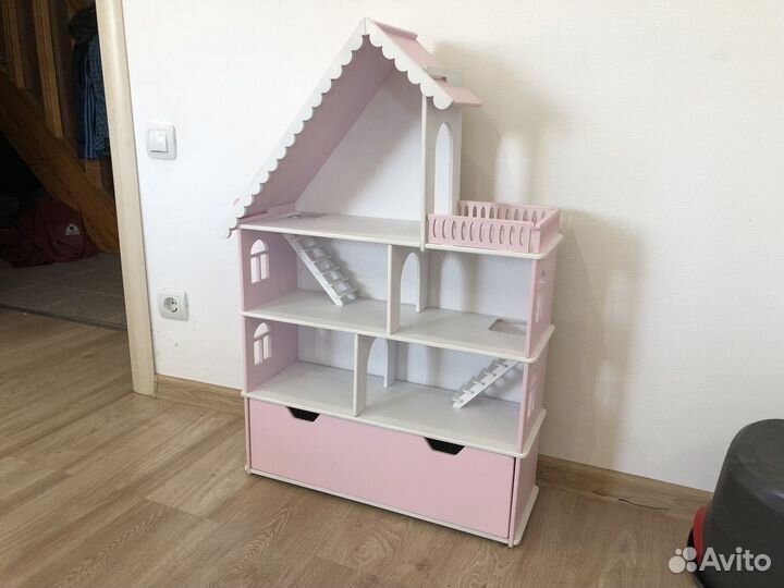 Домик для кукол. Кукольный домик