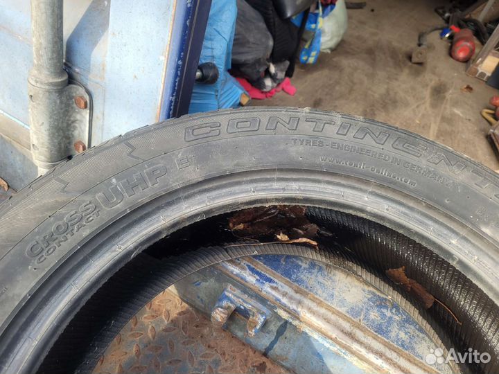 Continental CrossContact UHP E 225/55 R18