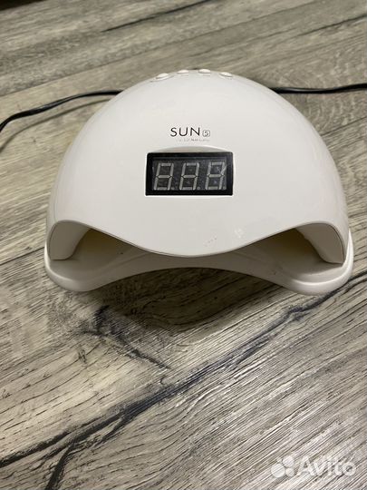 Лампа и аппарат для маникюра