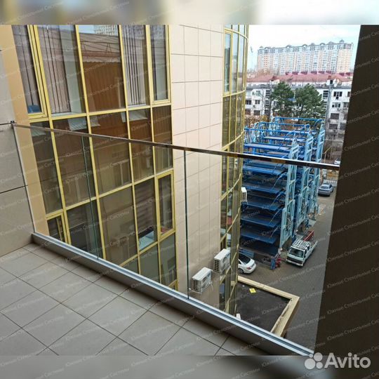 Стеклянное ограждение для балкона