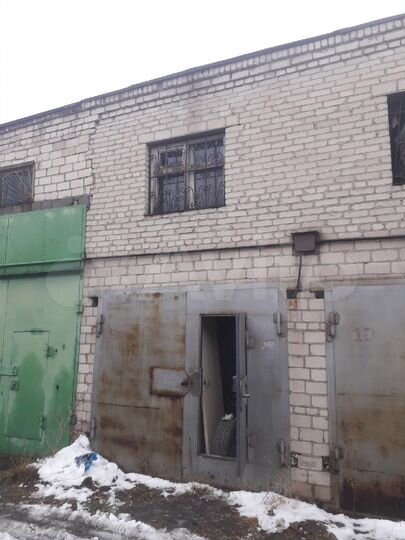 Гараж, > 30 м²