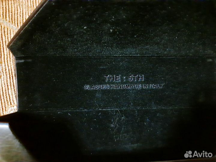 Солнцезащитные очки the 5th