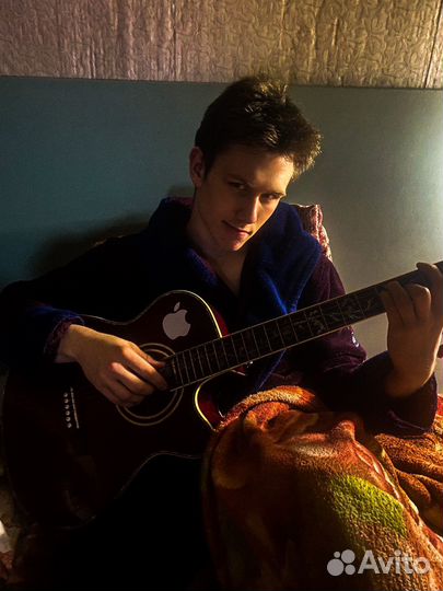 Преподаватель по гитаре