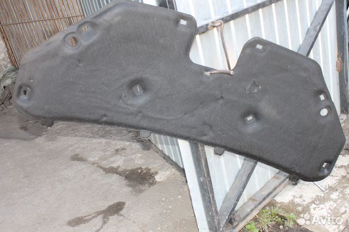 Шумоизоляция капота Ford 1420433 Ford C-MAX