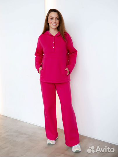 Женский спортивный утепленный костюм