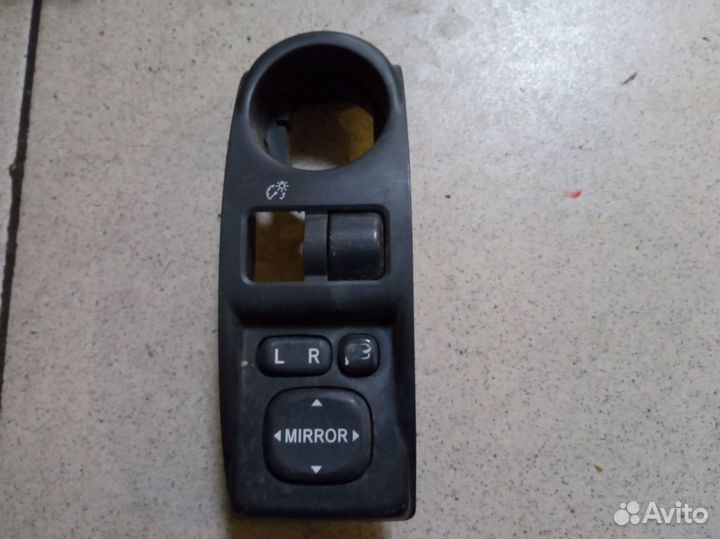 Блок управления зеркалами 07-14г. в сборе