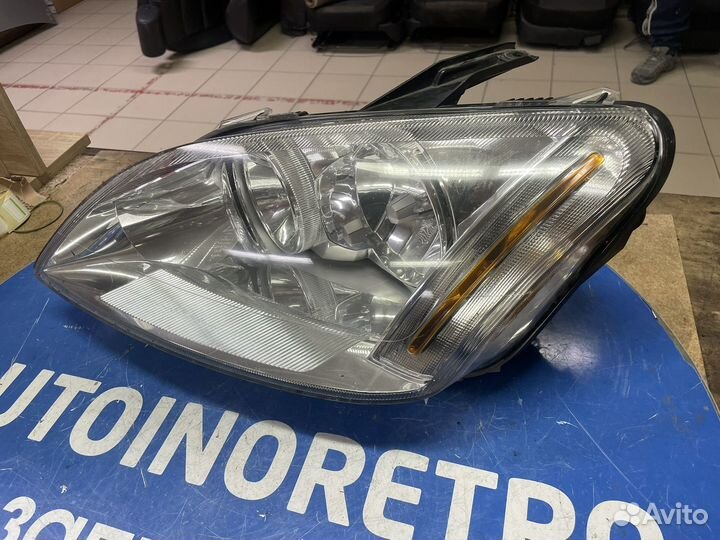 Фара левая Ford C Max 1323644 2003-2006 год