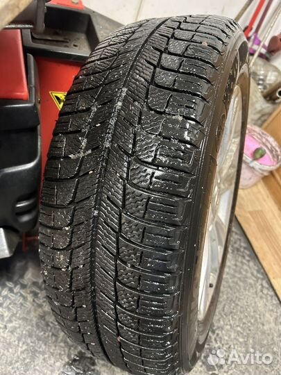 Michelin Latitude X-Ice North 3 205/60 R16