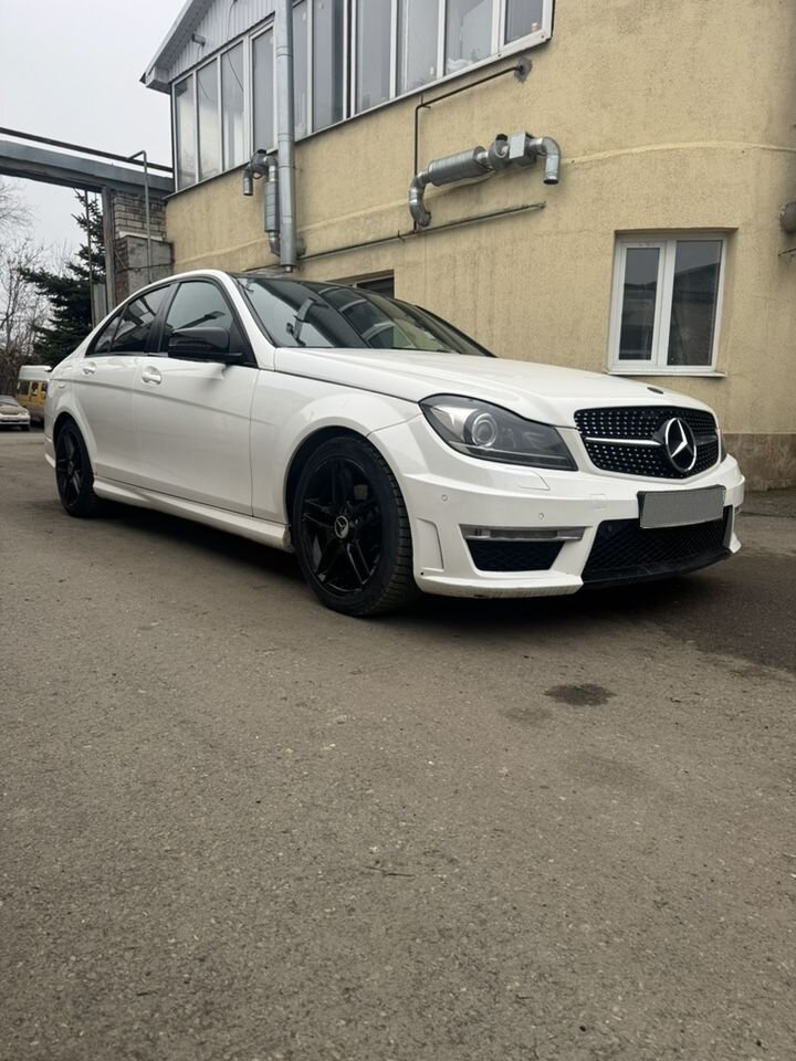 Mercedes-Benz C-класс: фото владельца
