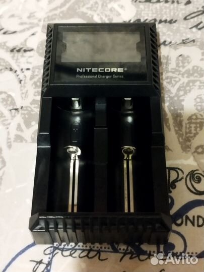 Зарядное устройство nitecore D2 18650/16340 на 2*А