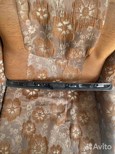 Кнопка багажника volvo s40