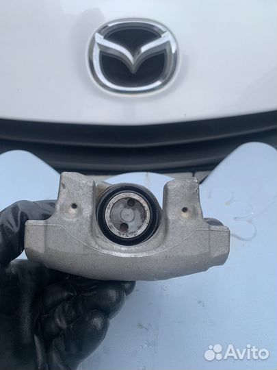 Суппорт Мазда 3 bl задний правый