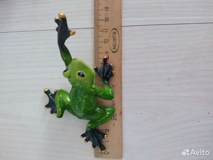 Лягушки фигурки коллекционные