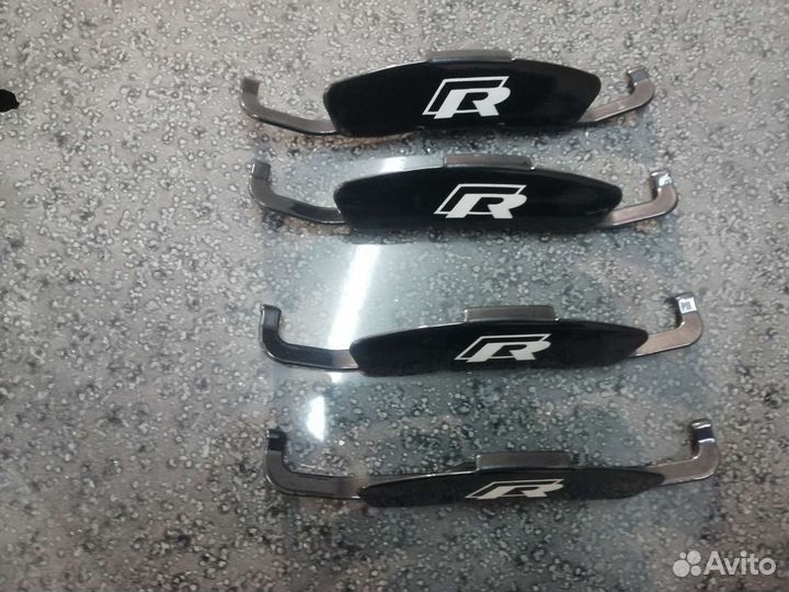 Накладки суппорта vag audi skoda R golf R ate