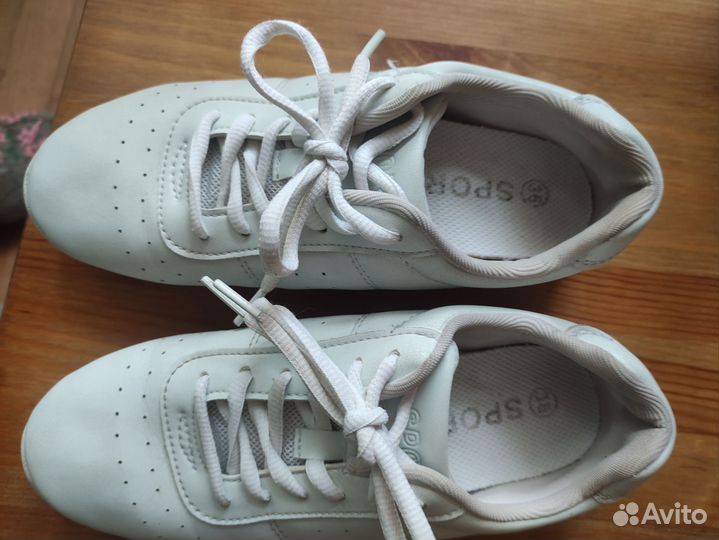 Кроссовки для чирлидинга и спортивных танцев