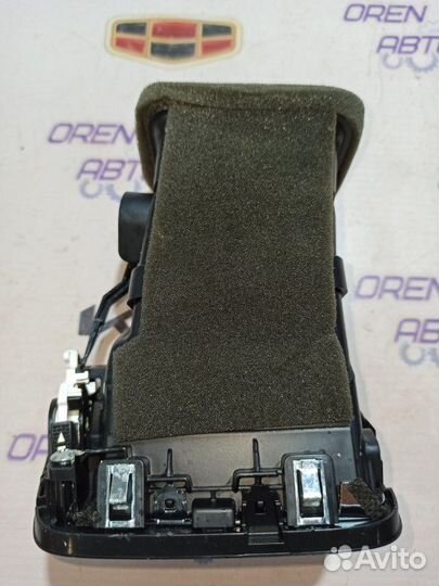 Дефлектор воздушный правый Kia Ceed JD 1.6 G4FG