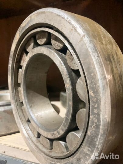 Подшипник 32318