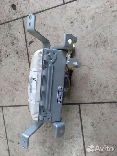 Подушка безопасности toyota camry v40