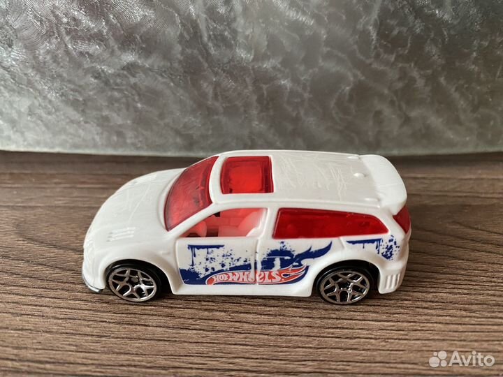 Hot Wheels Игровой набор Мойка Трюки и брызги