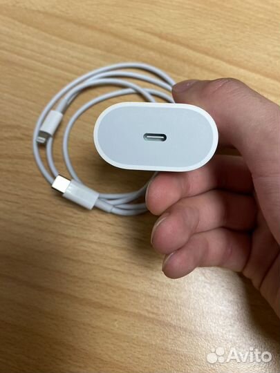Быстрая зарядка для iPhone 20w