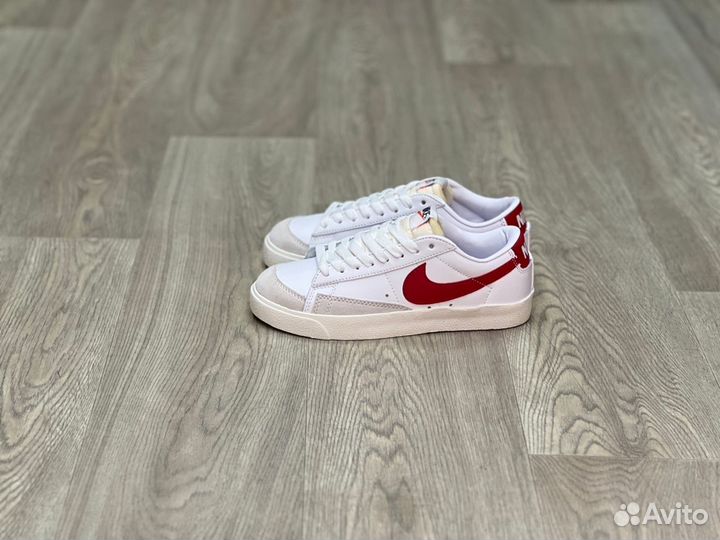 Кроссовки Nike Blazer Low 77 Vintage Team Red