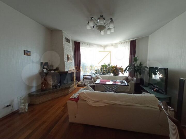 4-к. квартира, 162 м², 5/5 эт.